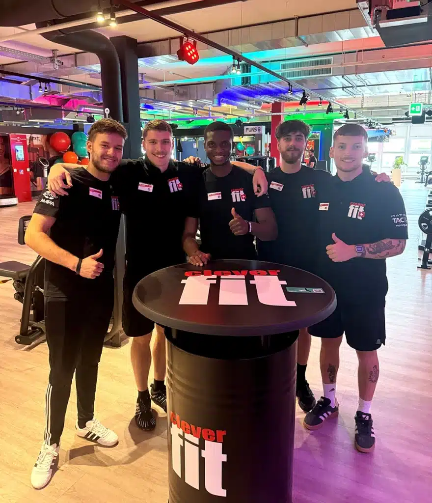 Das Team vom clever fit Regensdorf freut sich auf deinen Besuch!