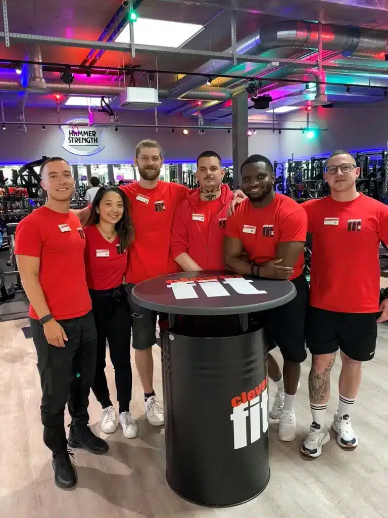 Das Trainerteam vom clever fit Opfikon-Glattpark freut sich auf deinen Besuch!