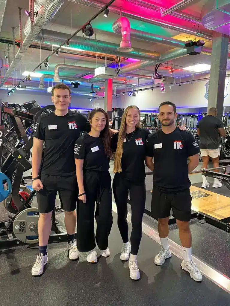 Das Trainerteam vom clever fit Opfikon-Glattpark freut sich auf deinen Besuch!