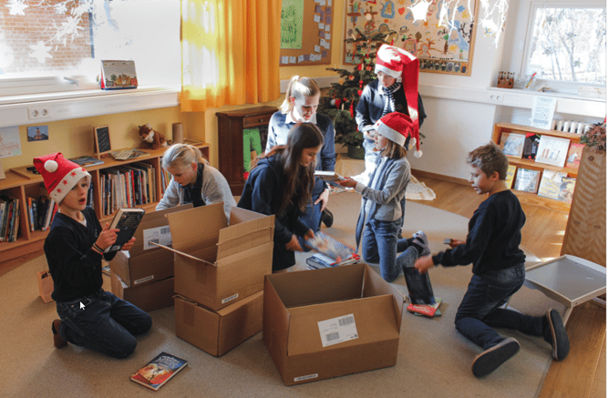 clever fit - Bücherspende an die Grundschule des Landheim Ammersee